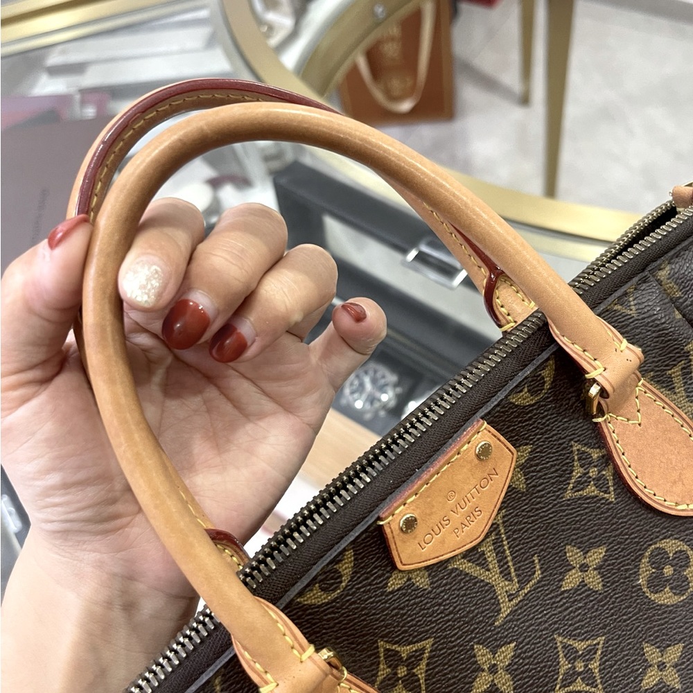 Louis Vuitton Monogram Turenne PM Brown Shoulder Bag - Picture 8 of 9